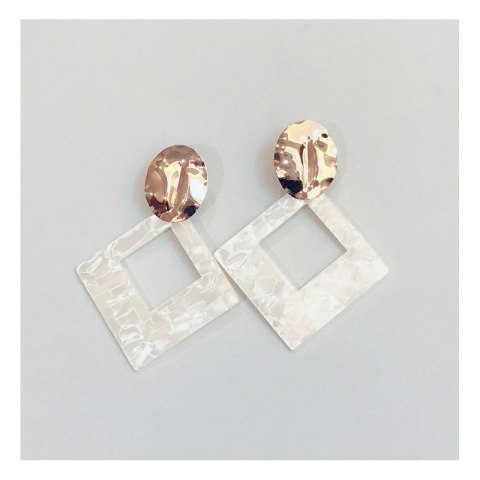 Kolczyki wiszące trójkąty pearls triangle K1260