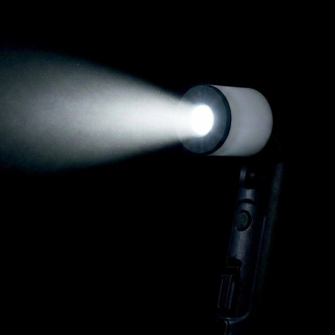 LATARKA TURYSTYCZNA RUCHOMA GŁOWICA I MAGNES LED USB 1200mAh GRUNDIG