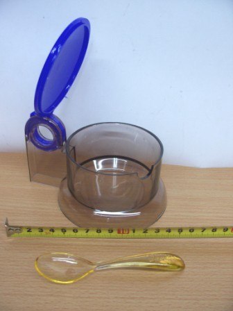 Cukiernica plastikowa Gucio + łyżeczka - C008