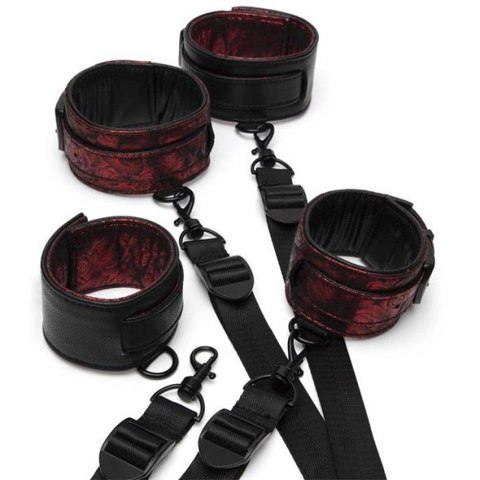 Fifty Shades of Grey Sweet Anticipation - zestaw pasow do łożka czarno-czerwony